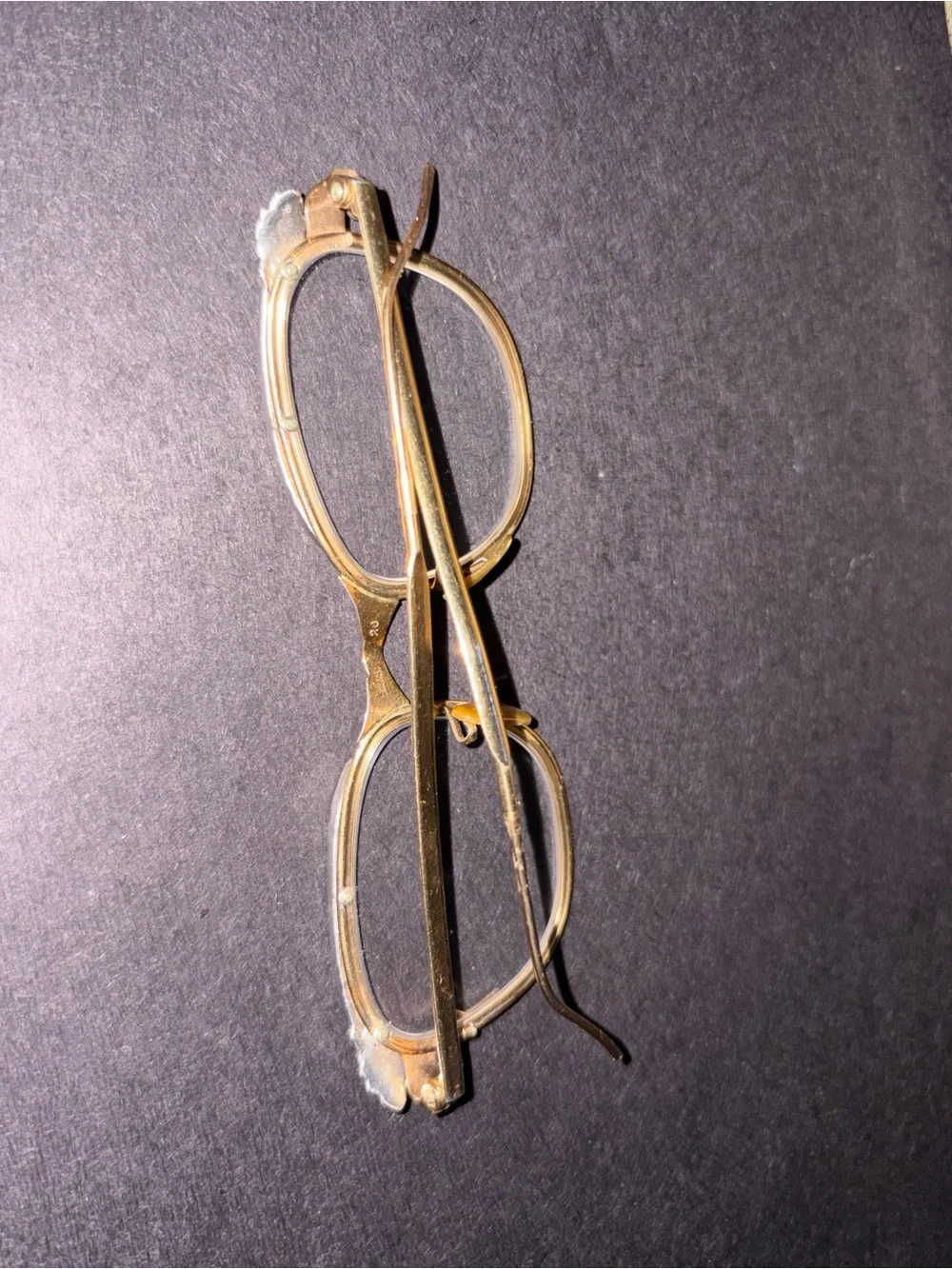 N/A elegant gold